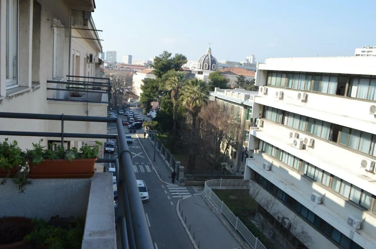 Luxury Apartment Delisan Split