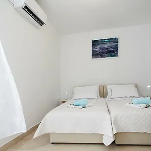 Apartment King's Garden, Split